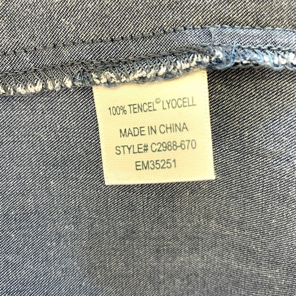 Cloth & Stone Chambray Popover Top MEDIUM Blue Long Sleeve V Neck Casual - Picture 7 of 8